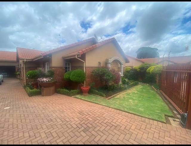 3 BEDROOM HOUSE FOR SALE IN KANONKOP